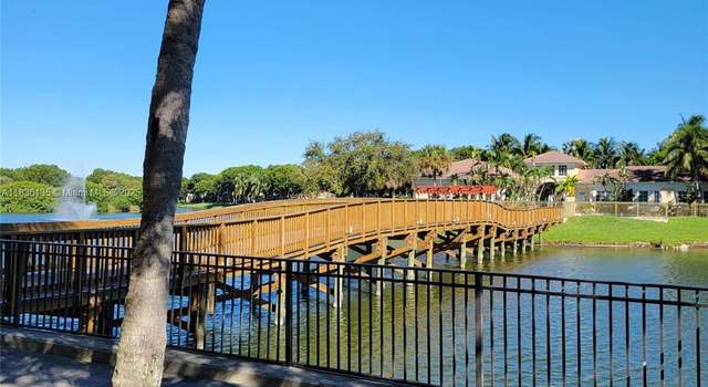 Photo of 2463 Centergate Dr #103, Miramar, FL 33025
