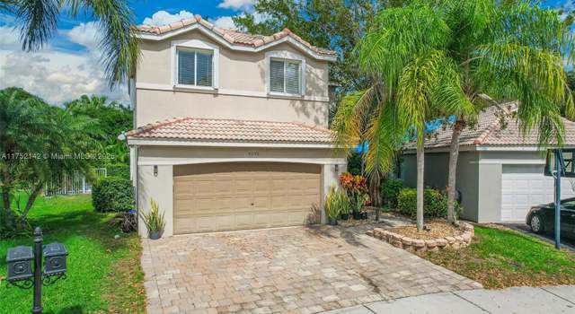 Photo of 4040 Pine Ridge Ln, Weston, FL 33331