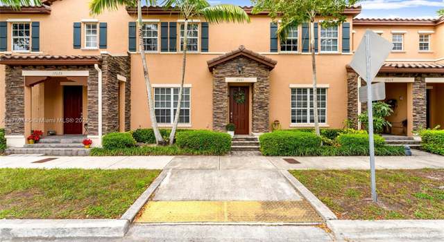 Photo of 17021 SW 94th Ter, Miami, FL 33196