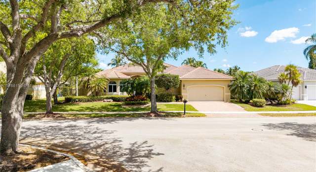 Photo of 2678 Meadowood Dr, Weston, FL 33332