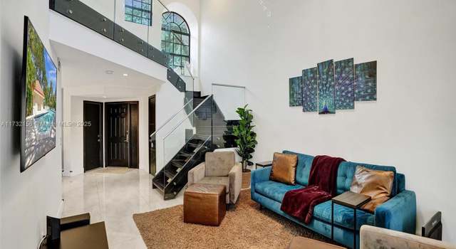 Photo of 3507 Green Leaf Cir #2004, Hollywood, FL 33021