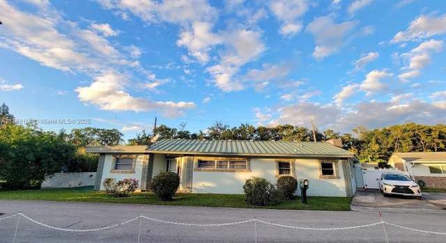 Photo of 2455 NE 137th St, North Miami Beach, FL 33181