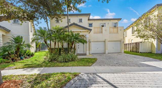 Photo of 3130 NE 1st Dr, Homestead, FL 33033