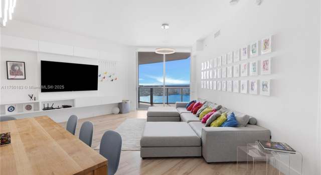 Photo of 17111 Biscayne Blvd Unit LPH8, Aventura, FL 33160