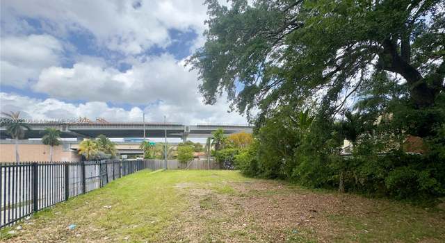 Photo of 843 NW 17th Ave, Miami, FL 33125