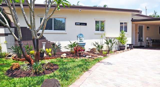 Photo of 2741 NE 15th Ter, Wilton Manors, FL 33334