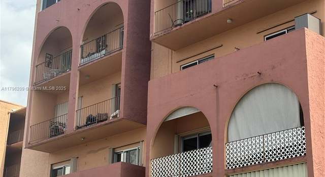 Photo of 460 E 23rd St #419, Hialeah, FL 33013