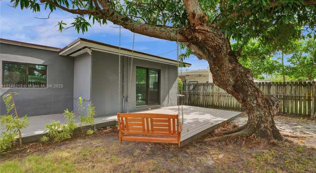 Photo of 7548 Adventure Ave, North Bay Village, FL 33141