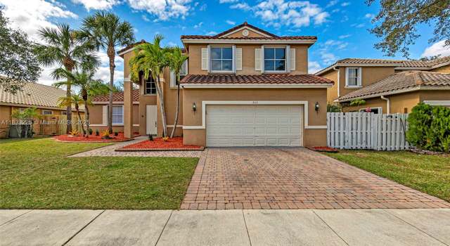 Photo of 860 SW 191st Ave, Pembroke Pines, FL 33029
