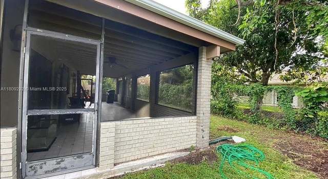 Photo of 9315 SW 170th Ln, Palmetto Bay, FL 33157