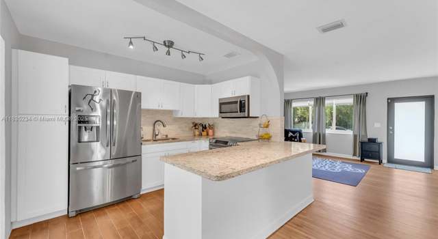 Photo of 6023 SW 59th St, South Miami, FL 33143