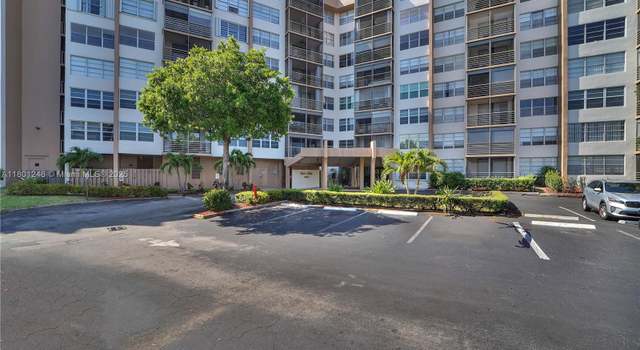 Photo of 1000 Saint Charles Pl #418, Pembroke Pines, FL 33026
