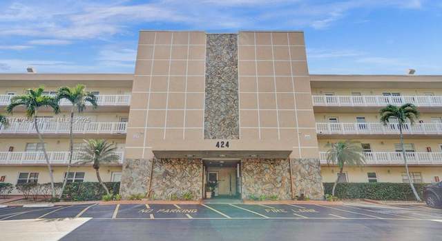 Photo of 424 SE 10th St #205, Dania Beach, FL 33004