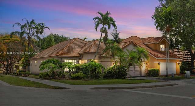 Photo of 2772 Oakview Way, Davie, FL 33328