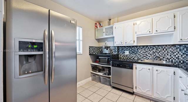 Photo of 3000 Riverside Dr Unit 309-1, Coral Springs, FL 33065