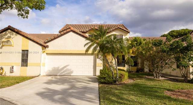 Photo of 396 Driftwood Ter, Boca Raton, FL 33431