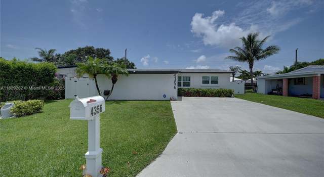 Photo of 4356 S Mary Cir, Palm Beach Gardens, FL 33410