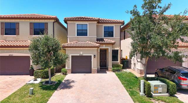 Photo of 4961 NW 59th St, Tamarac, FL 33319