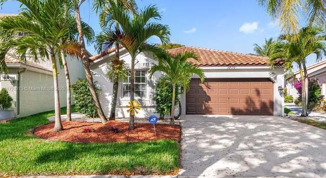 Photo of 1210 Oakwater Dr, Royal Palm Beach, FL 33411