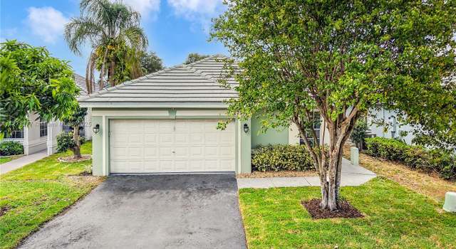 Photo of 2719 Arrowwood Ct, Davie, FL 33328
