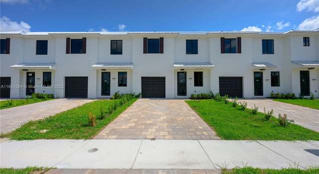Photo of 860 SW 1st St, Florida City, FL 33034