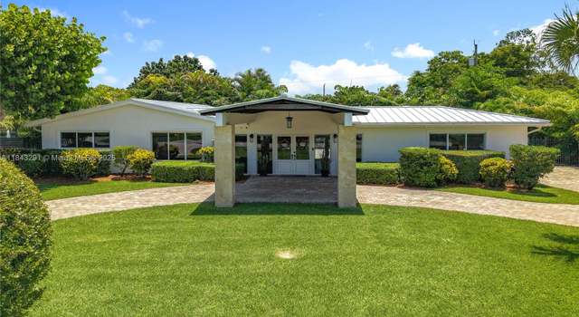 Photo of 7420 SW 140th Ter, Palmetto Bay, FL 33158