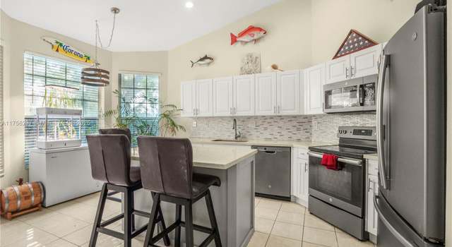 Photo of 2400 E Aragon Blvd #2, Sunrise, FL 33313