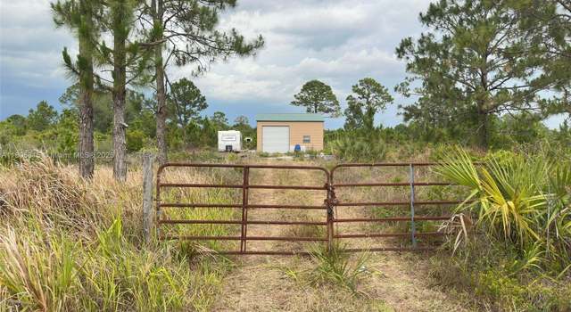 Photo of 633 Hunting Club Ave, Clewiston, FL 33440