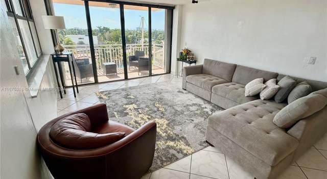 Photo of 2450 NE 135th St #401, North Miami, FL 33181