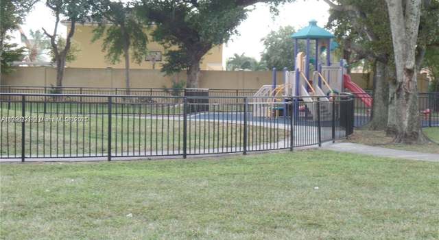 Photo of 10000 NW 80th Ct #2223, Hialeah Gardens, FL 33016
