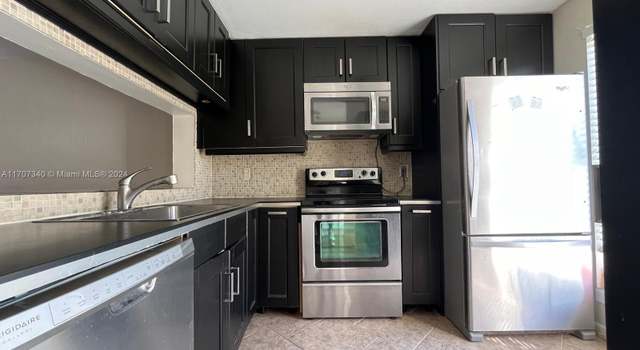 Photo of 2700 S Oakland Forest Dr #304, Oakland Park, FL 33309