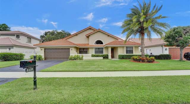 Photo of 3128 Peachtree Cir, Davie, FL 33328
