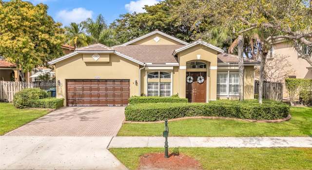 Photo of 16505 Diamond Head Dr, Weston, FL 33331
