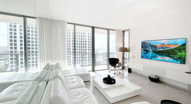 Photo of 68 SE 6th St #1903, Miami, FL 33131