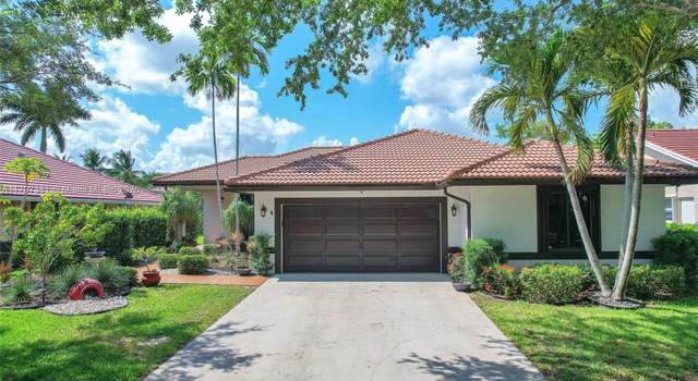 Property at 808 Hampton Ct, Weston, FL 33326, 4 beds, 2.5 baths