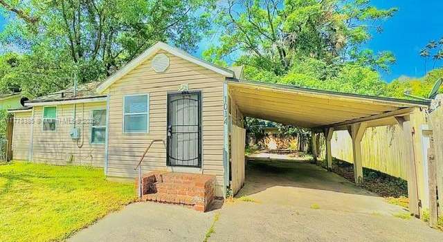 Photo of 1014 Saint Clair Ter, Jacksonville, FL 32254