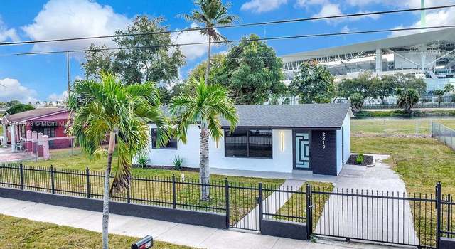 Photo of 2210 NW 204th St, Miami Gardens, FL 33056