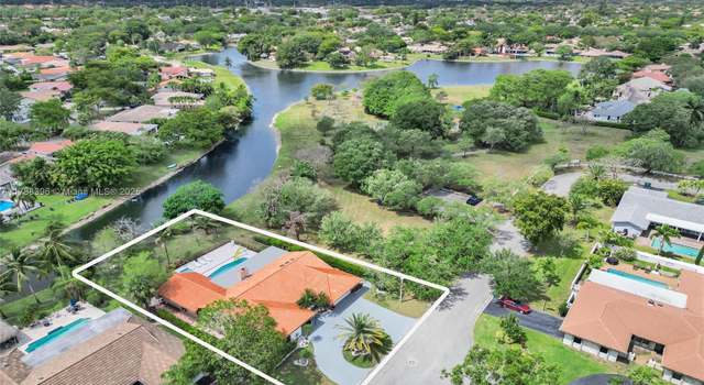 Photo of 10060 NW 6th St, Coral Springs, FL 33071