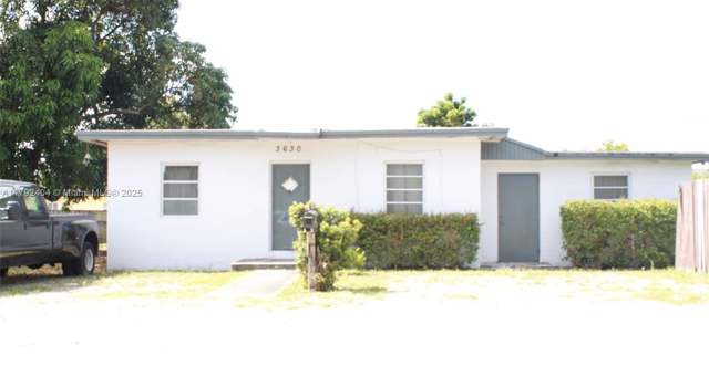 Photo of 3630 NW 215th St, Miami Gardens, FL 33056