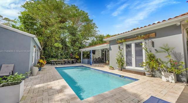 Photo of 704 Madeira Ave, Coral Gables, FL 33134