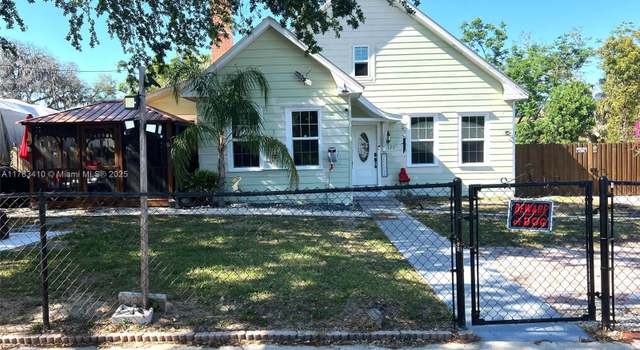 Photo of 121 E Walnut St, Avon Park, FL 33825