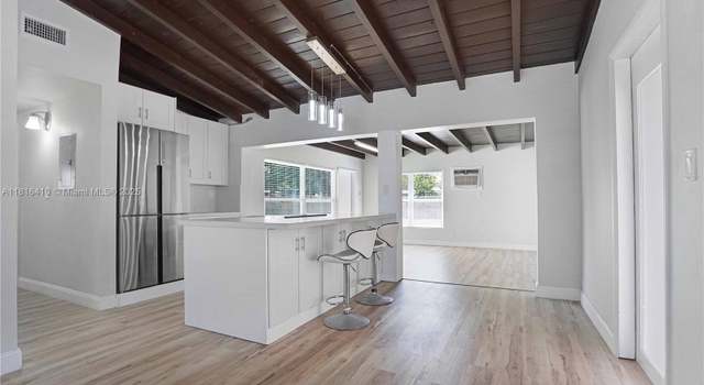 Photo of 1025 SW 22nd Ter, Fort Lauderdale, FL 33312