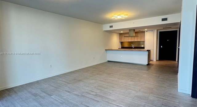 Photo of 1000 Brickell Plz #3214, Miami, FL 33131