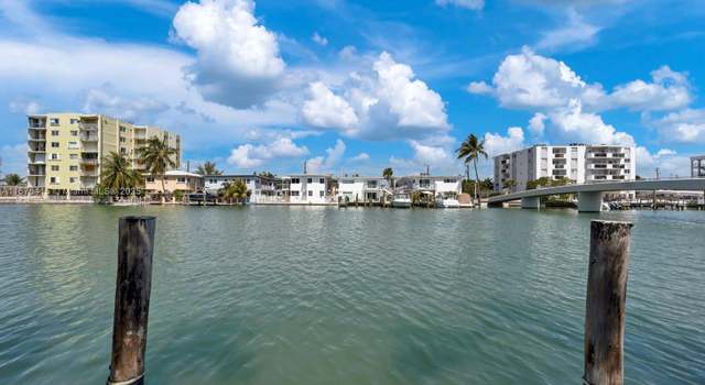Photo of 8040 Tatum Waterway Dr #6, Miami Beach, FL 33141