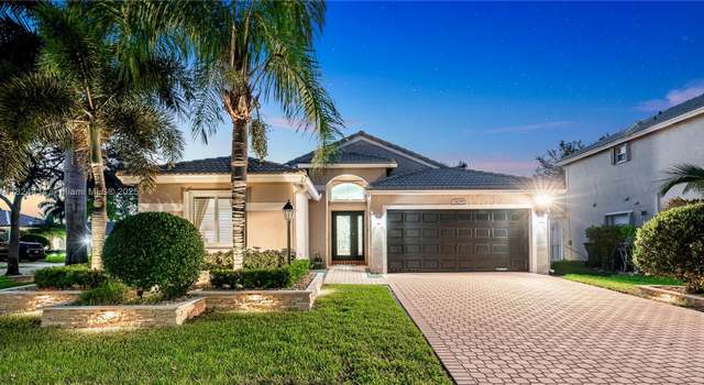 Photo of 14295 NW 18th Pl, Pembroke Pines, FL 33028