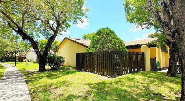 Photo of 13244 SW 108th St Cir, Miami, FL 33186