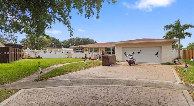 Photo of 8440 NW 18th St, Pembroke Pines, FL 33024