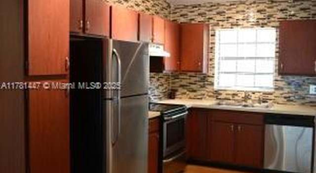 Photo of 330 Olivewood Pl #217, Boca Raton, FL 33431