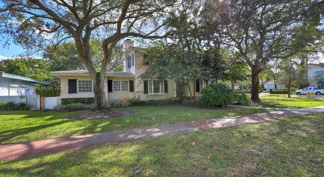 Photo of 1260 S Greenway Dr, Coral Gables, FL 33134