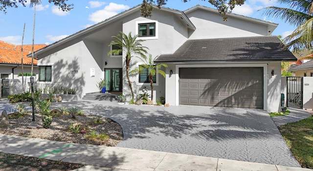 Photo of 16905 NW 83rd Ct, Miami Lakes, FL 33016